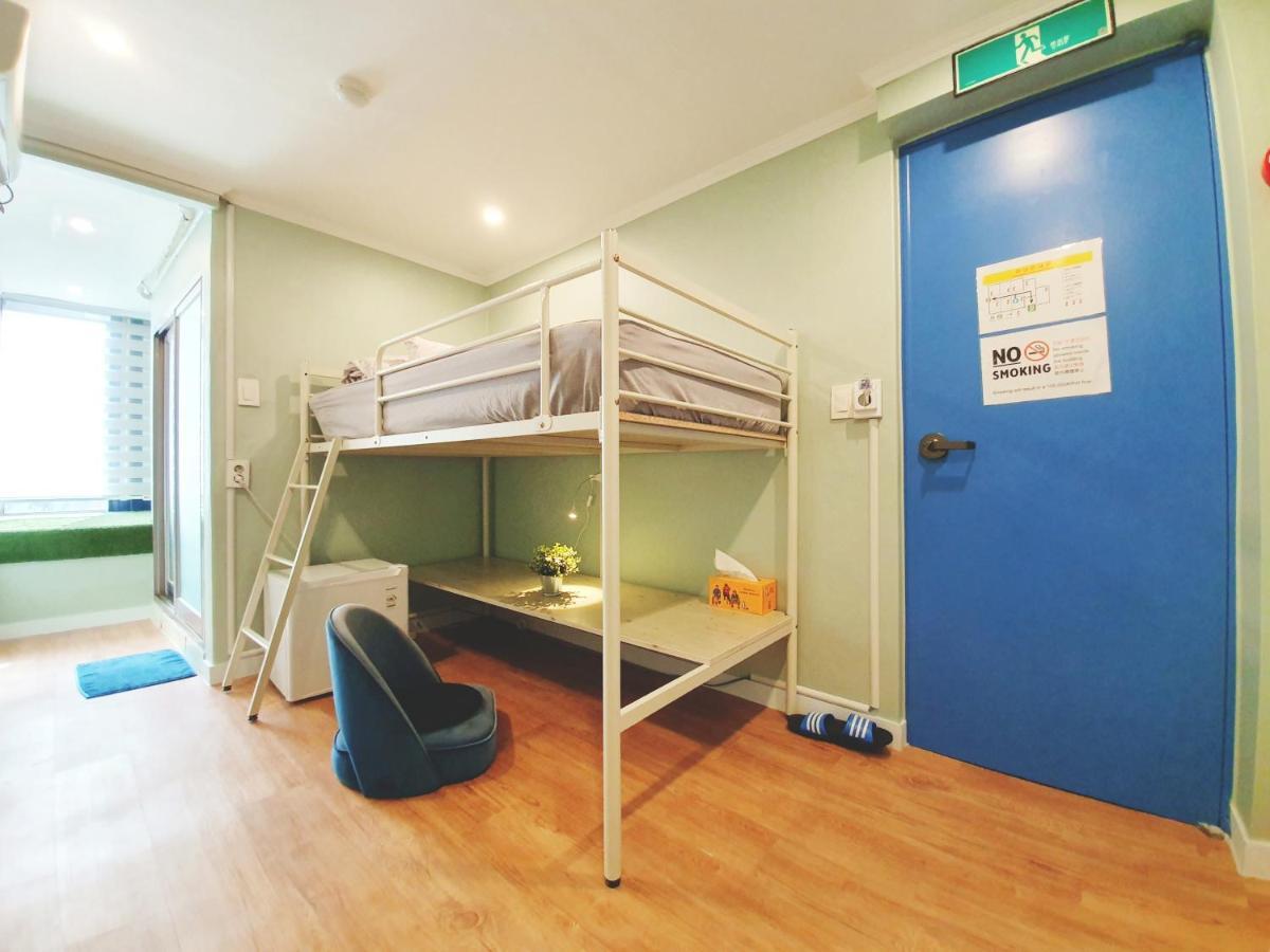 Oyo Rooftop Hostel Seoul Eksteriør billede