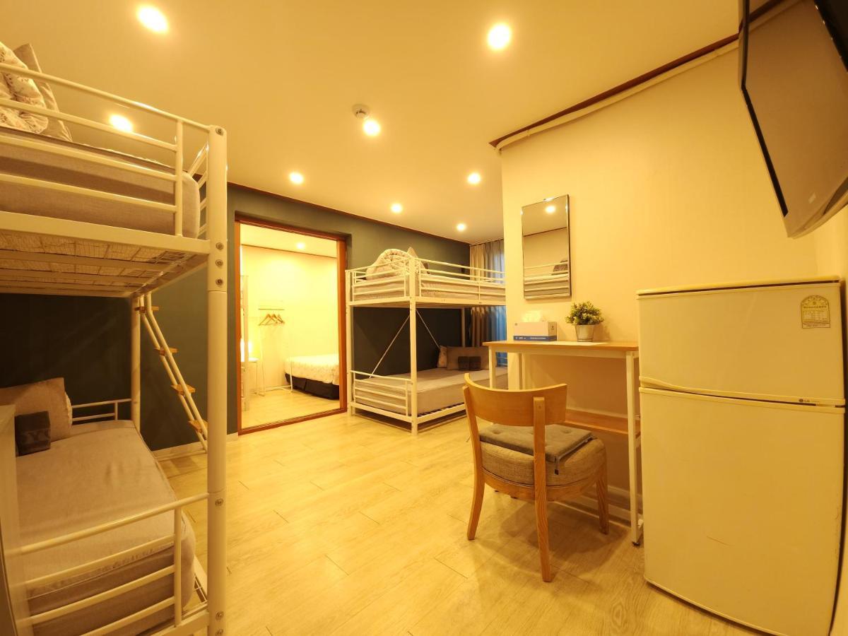 Oyo Rooftop Hostel Seoul Eksteriør billede
