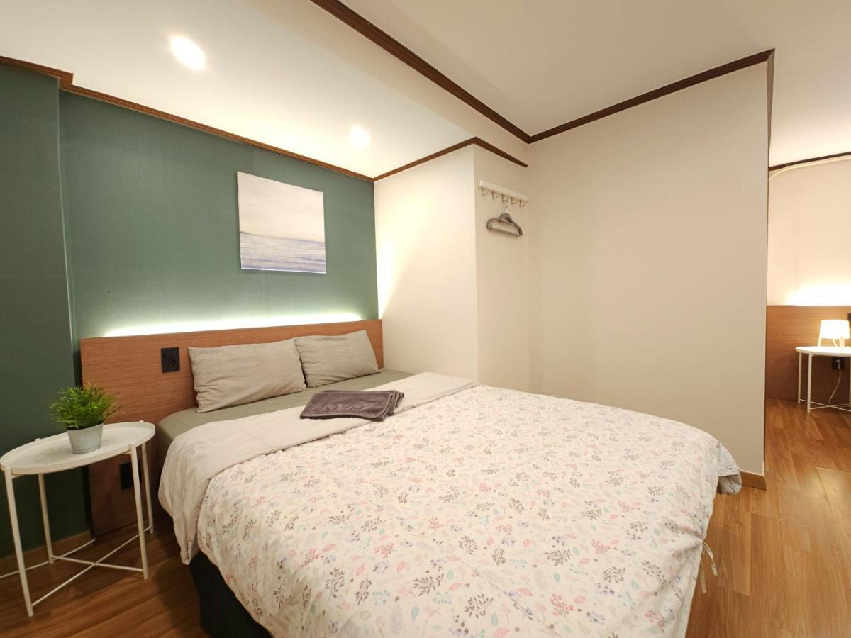 Oyo Rooftop Hostel Seoul Eksteriør billede
