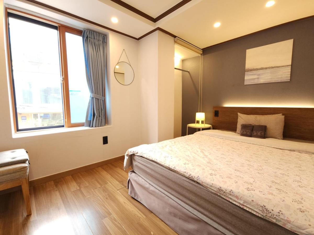 Oyo Rooftop Hostel Seoul Eksteriør billede