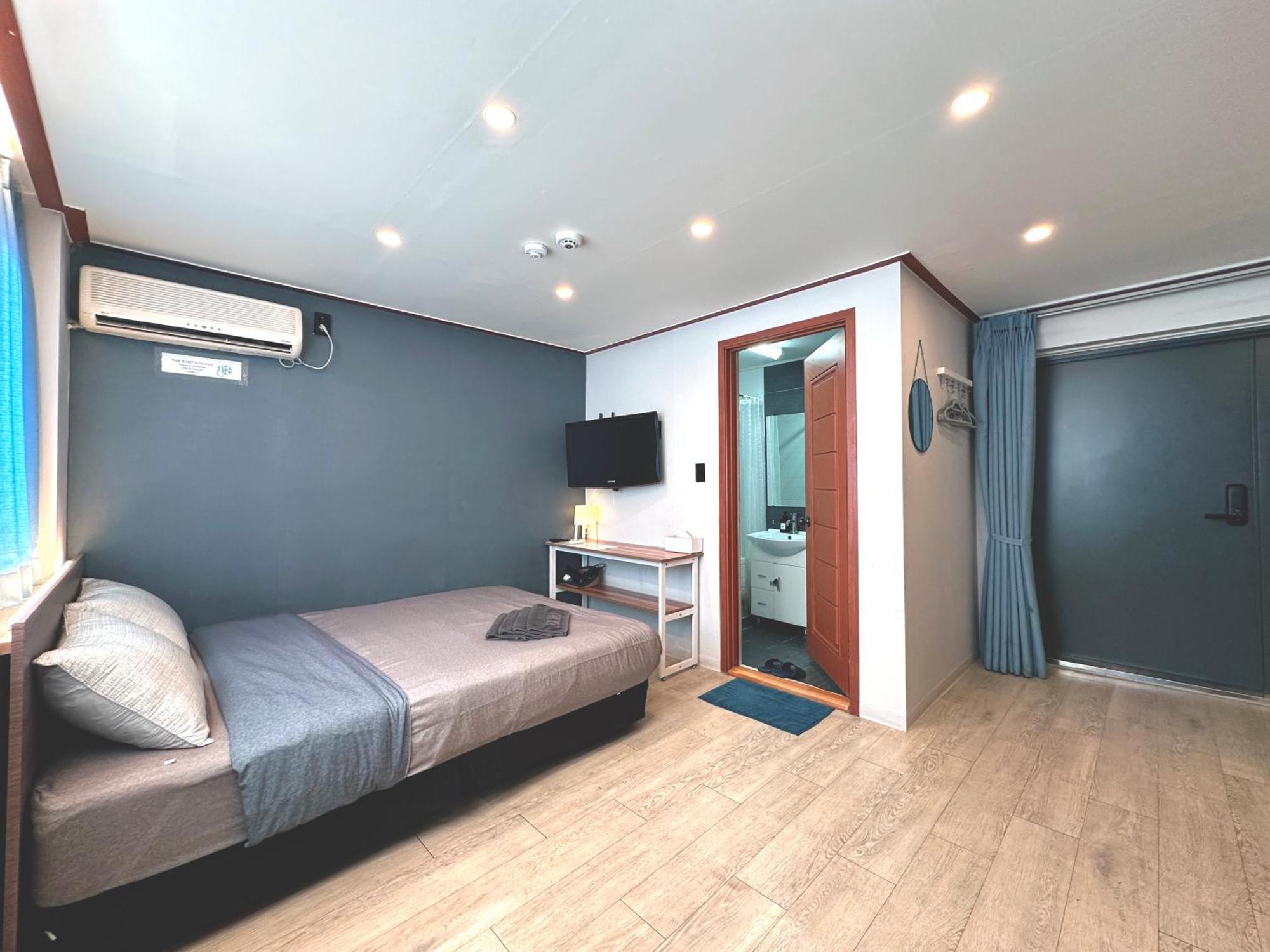 Oyo Rooftop Hostel Seoul Eksteriør billede